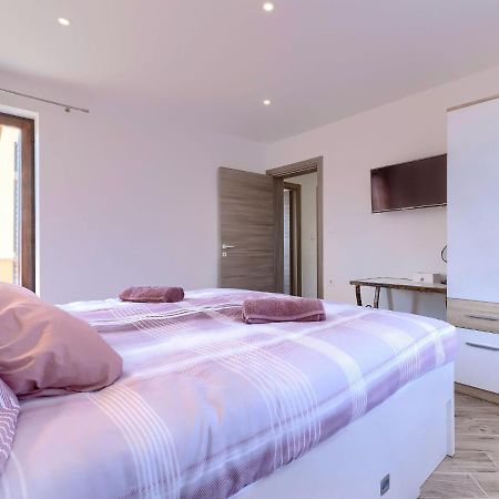 Apartment Joy By Interhome Pula Buitenkant foto