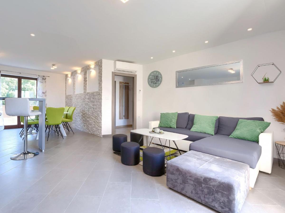 Apartment Joy By Interhome Pula Buitenkant foto