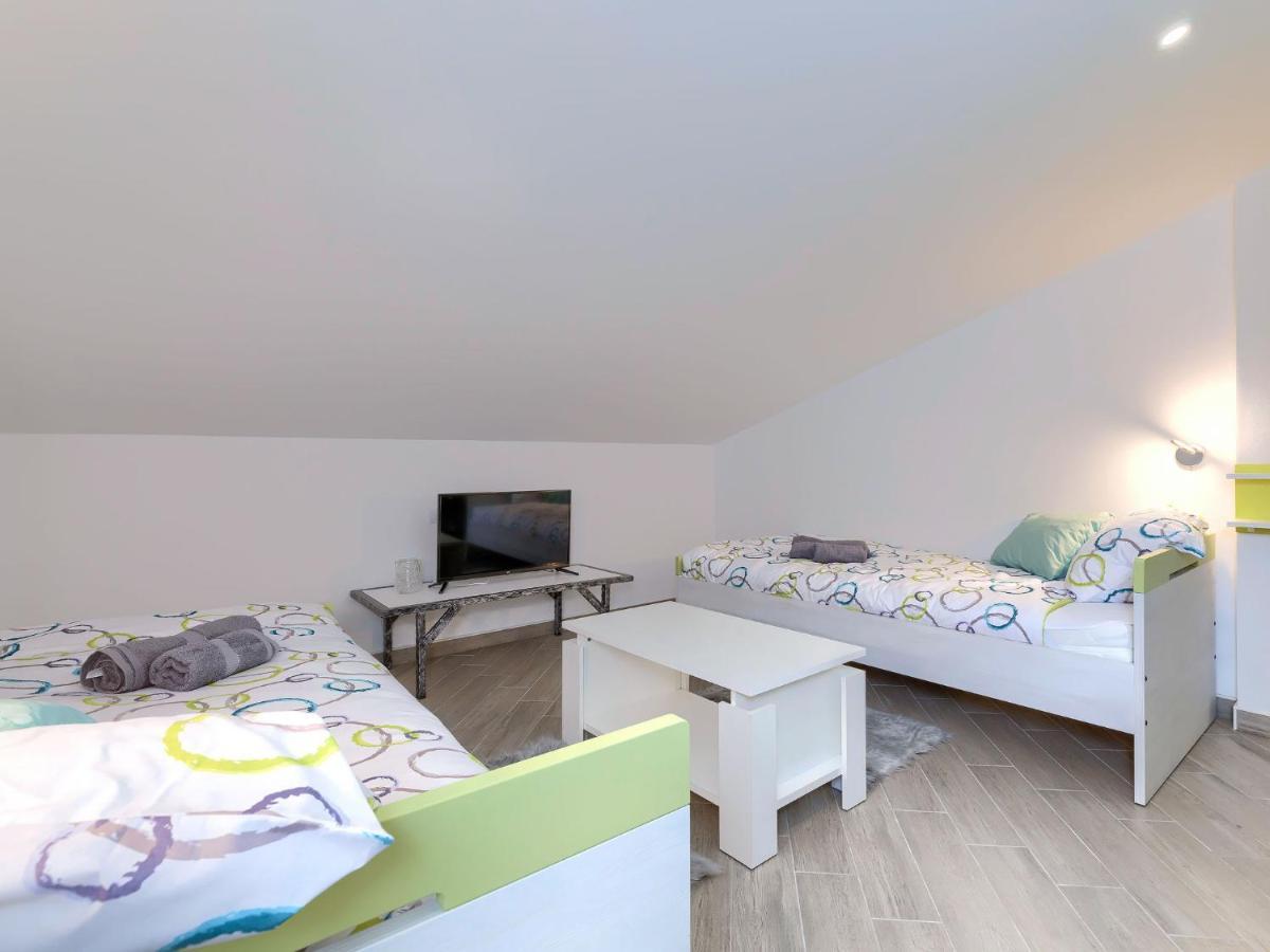 Apartment Joy By Interhome Pula Buitenkant foto
